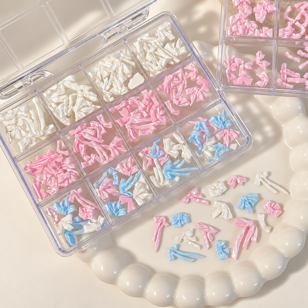 Pearlescent Bow Nail Charms — 12-Compartment Box